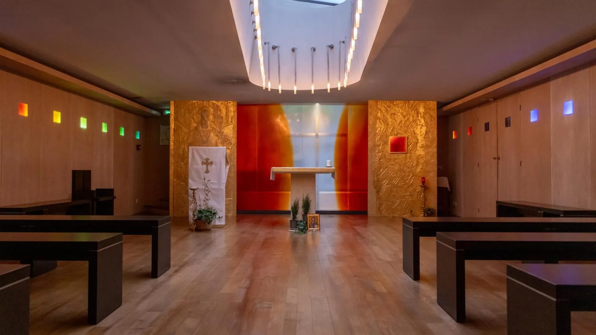 Adveniat Paris