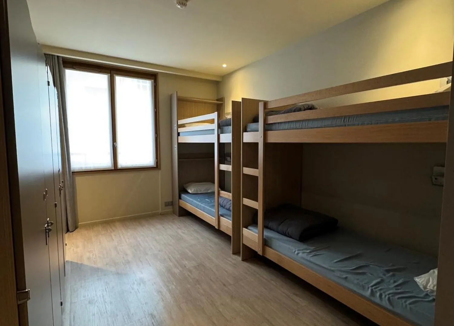 Hostel Adveniat Paris
